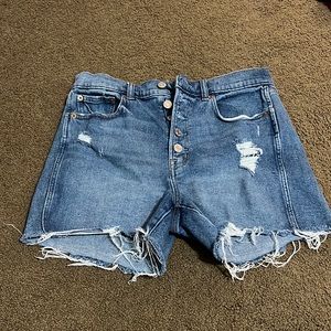 Jean shorts, size 6, the brand is GAP